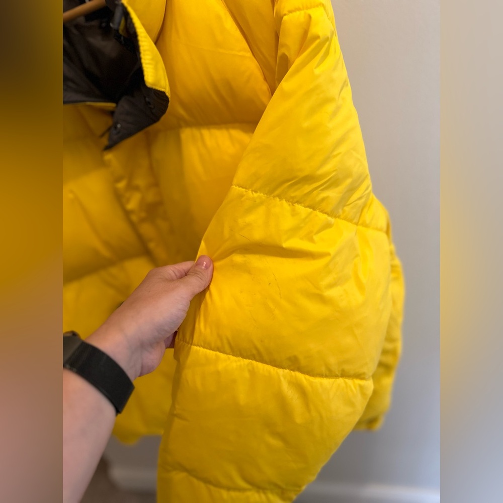 Express Yellow Down puffer jacket size Large - image 4